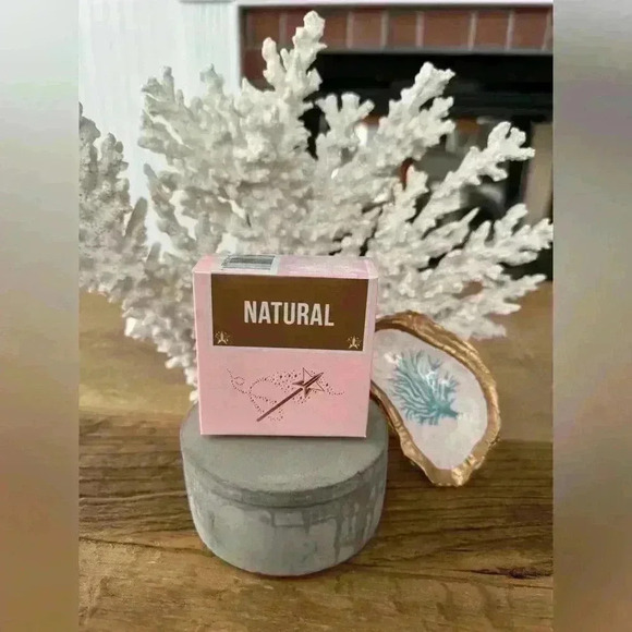 JEFFREE STAR Magic Star Luminous Setting Powder ~ Natural ~ NEW IN BOX! - Picture 1 of 5